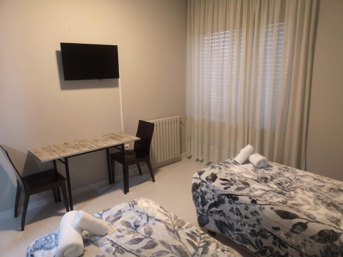 Hostal Conde De Lemos Ponferrada Buitenkant foto